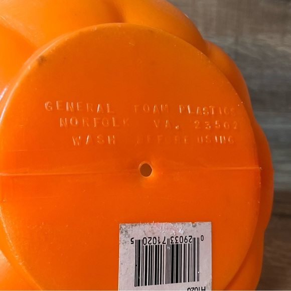 Vintage Halloween Blow Mold General Foam Pumpkin Jack O Lantern Candy Bucket - Picture 9 of 10